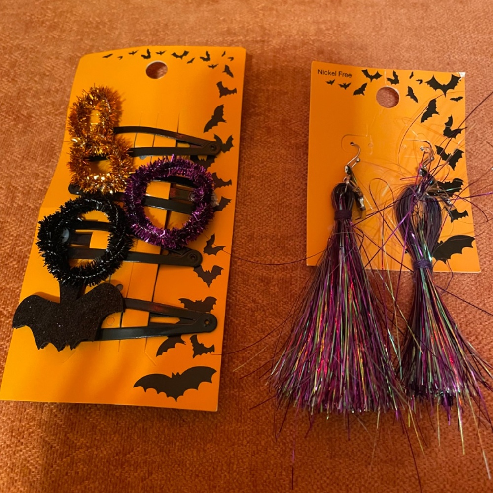 Cat & Jack Halloween 5 Barrettes, New - earrings not included